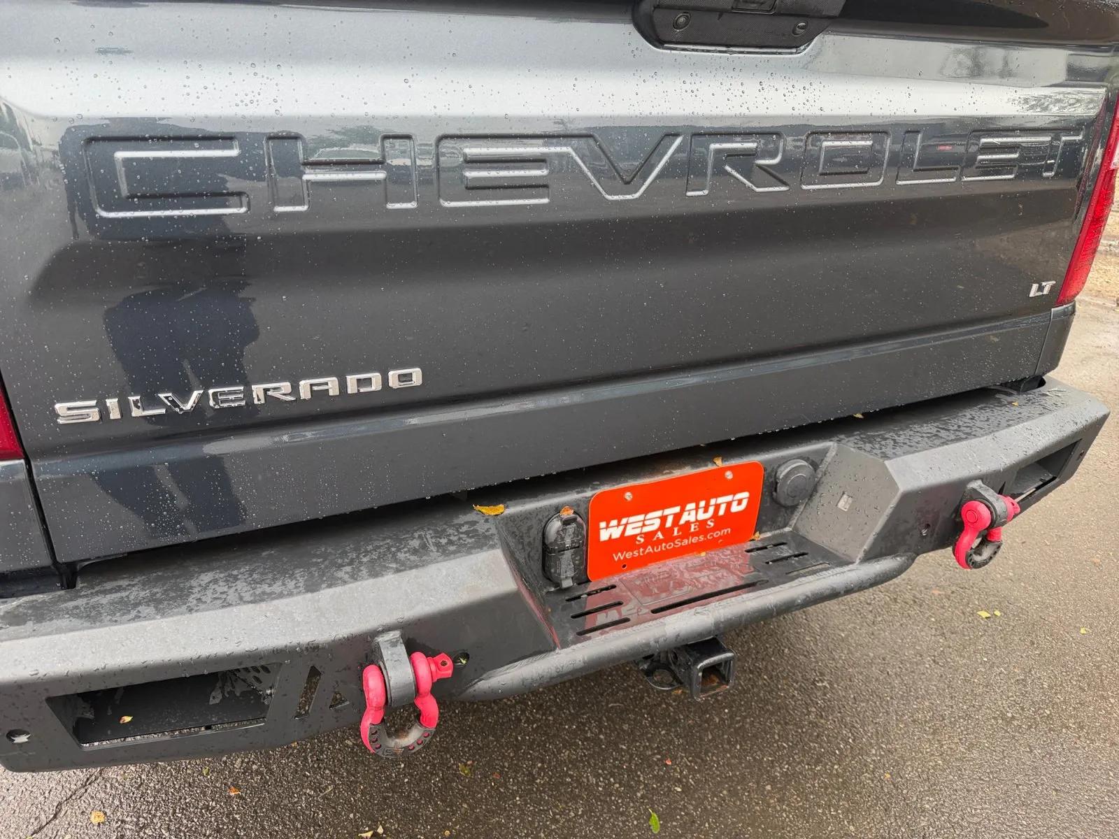 Chevrolet Silverado photo 29
