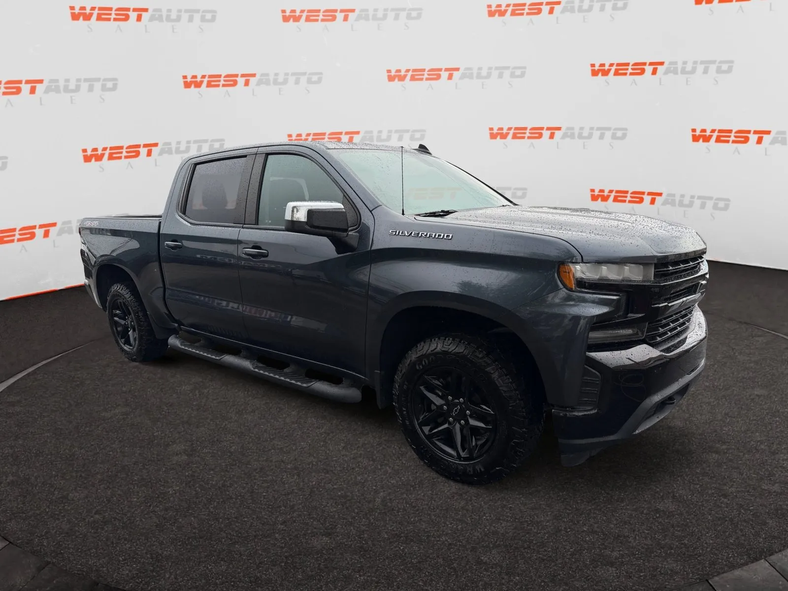 Chevrolet Silverado photo 7