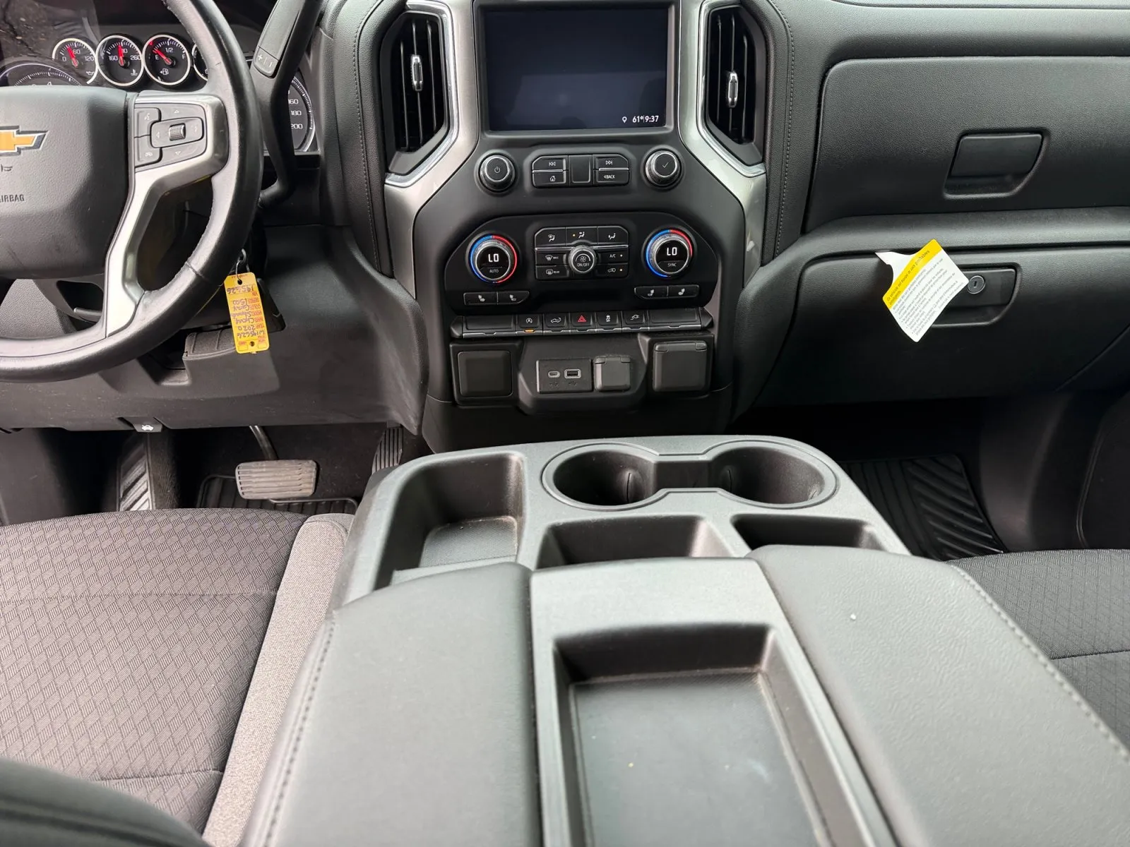 Chevrolet Silverado photo 11