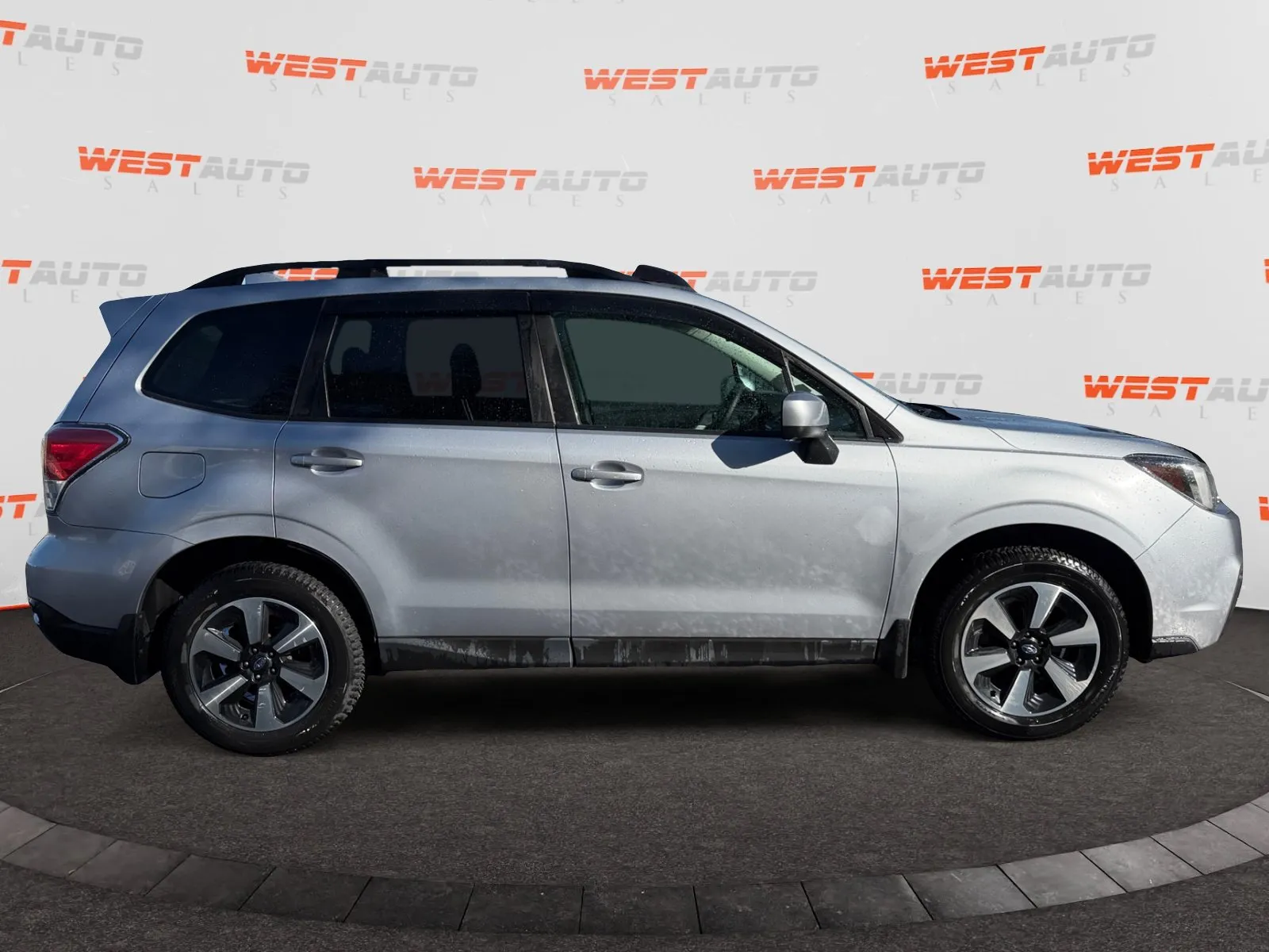 Subaru Forester photo 6
