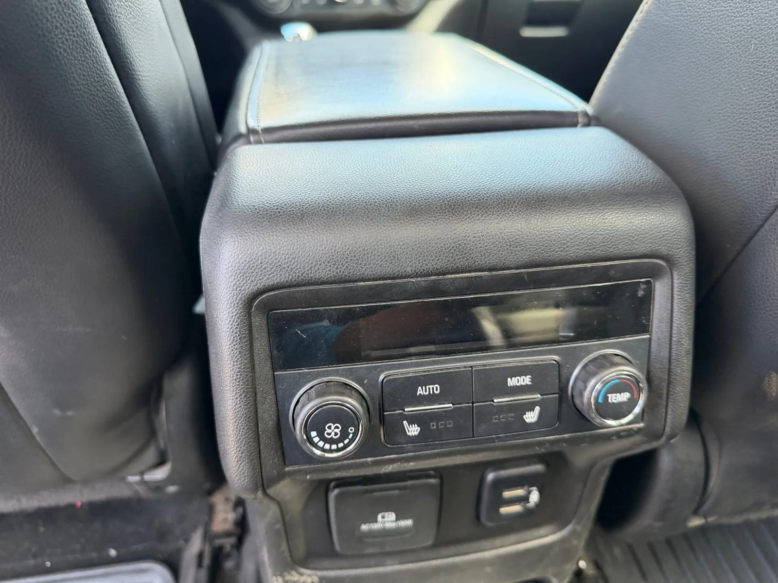 GMC Acadia photo 31