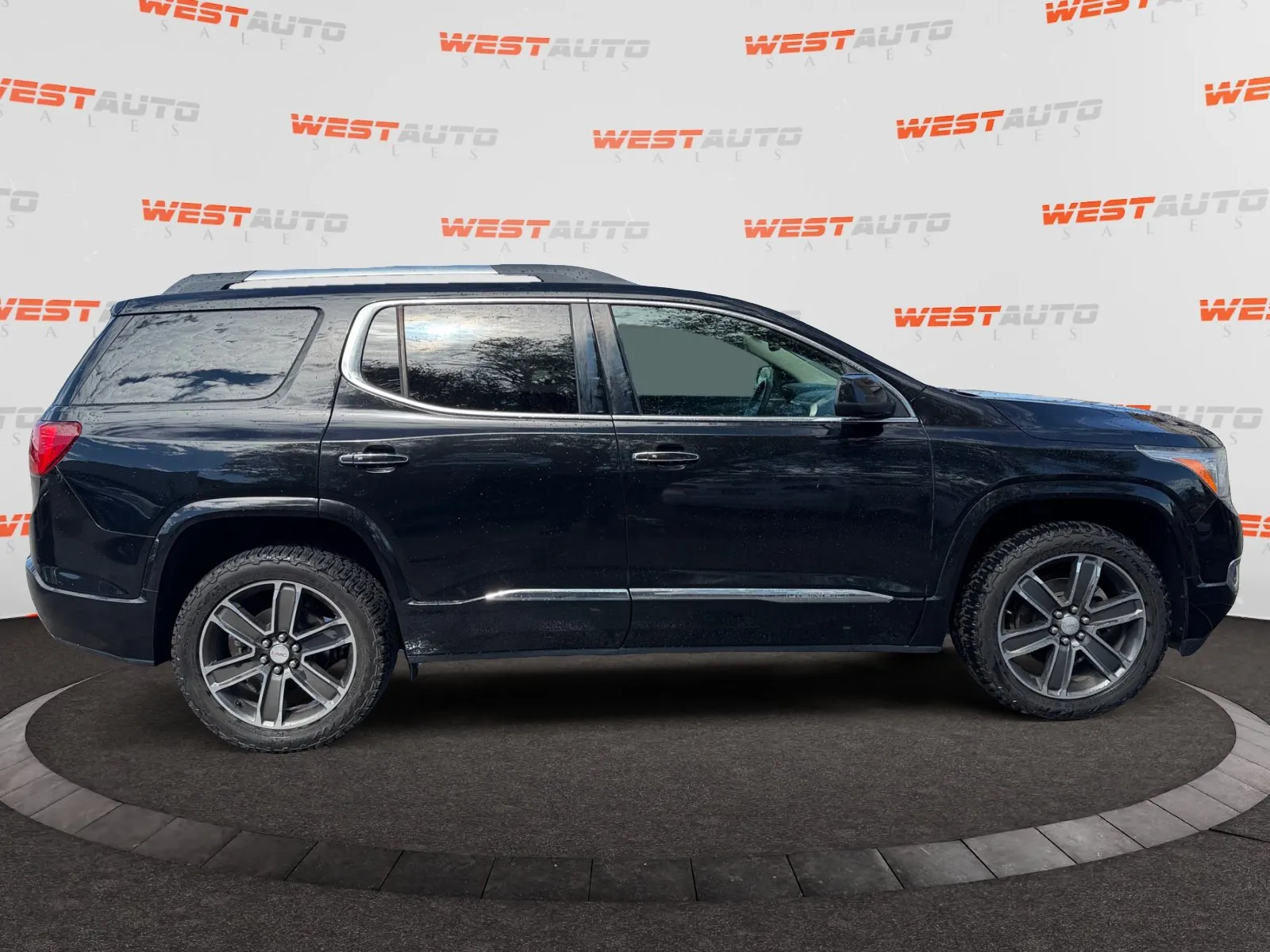 GMC Acadia photo 6