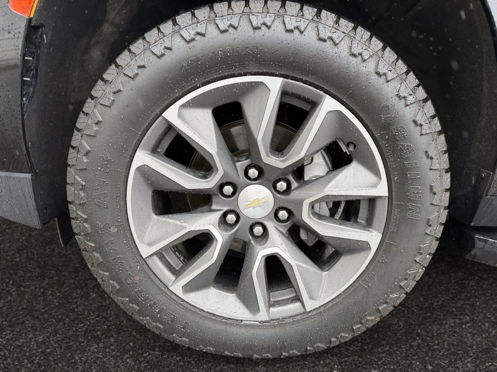 Chevrolet Tahoe photo 14