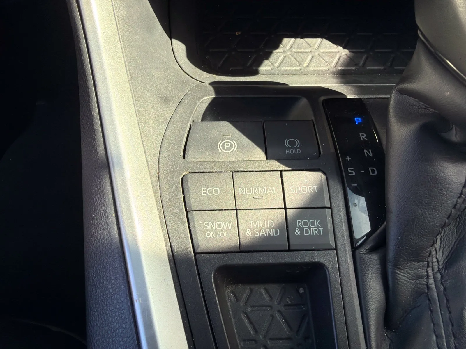 Toyota RAV4 photo 15