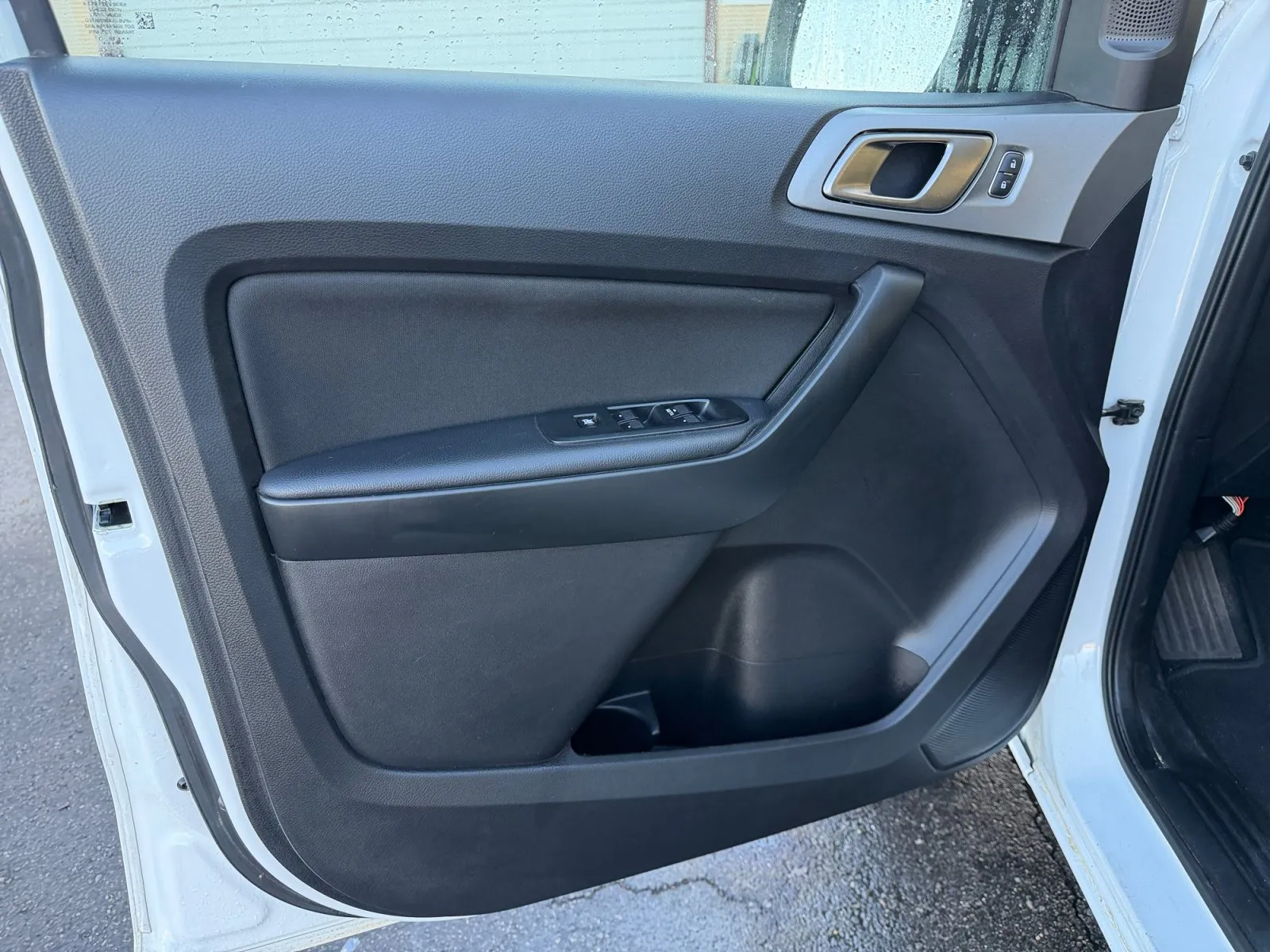 Ford Ranger photo 19