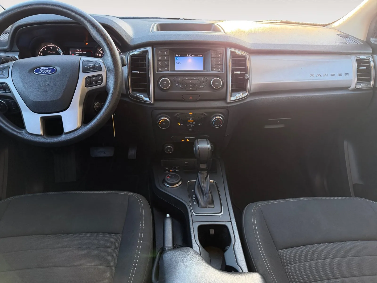 Ford Ranger photo 10