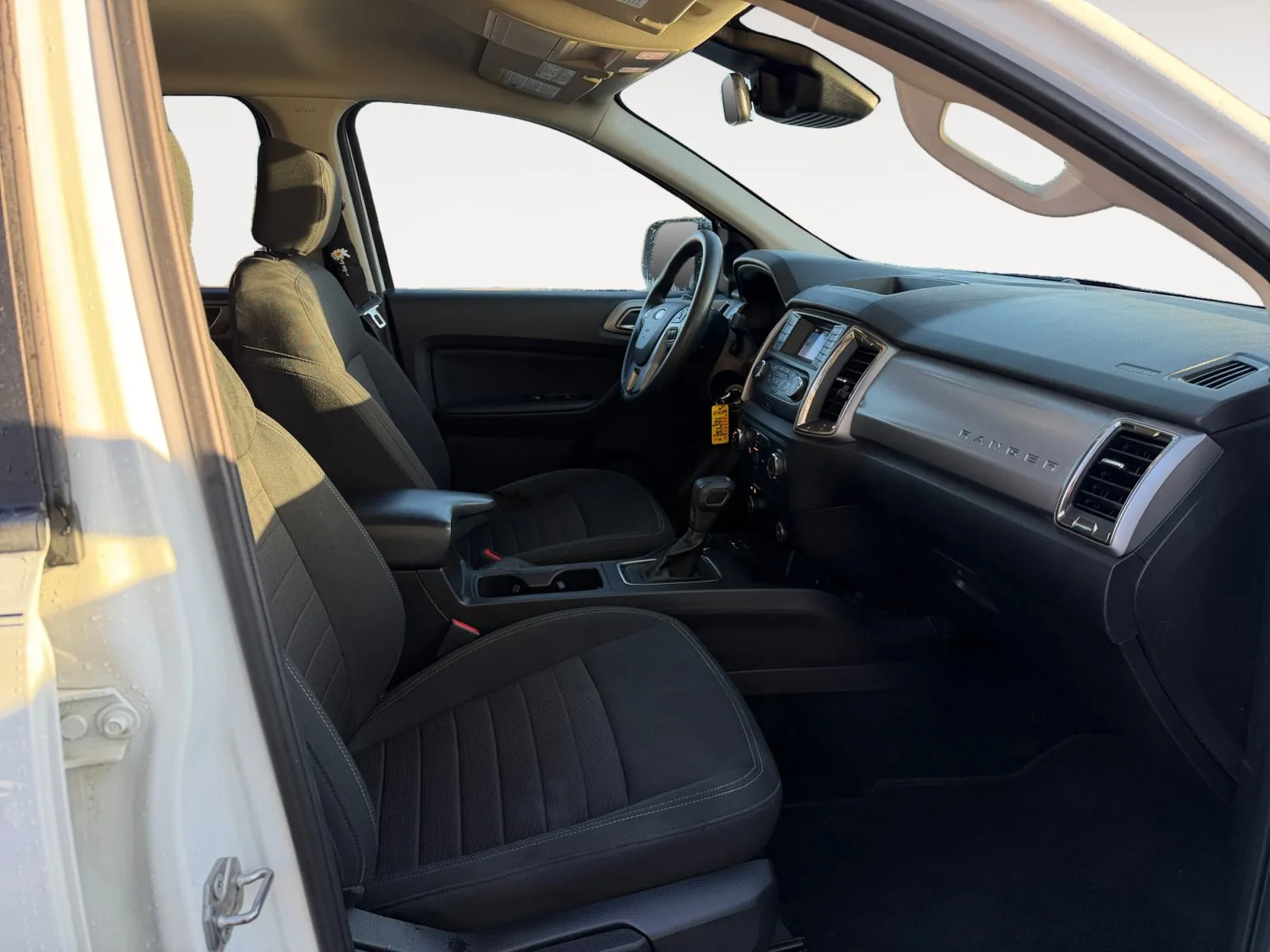 Ford Ranger photo 15