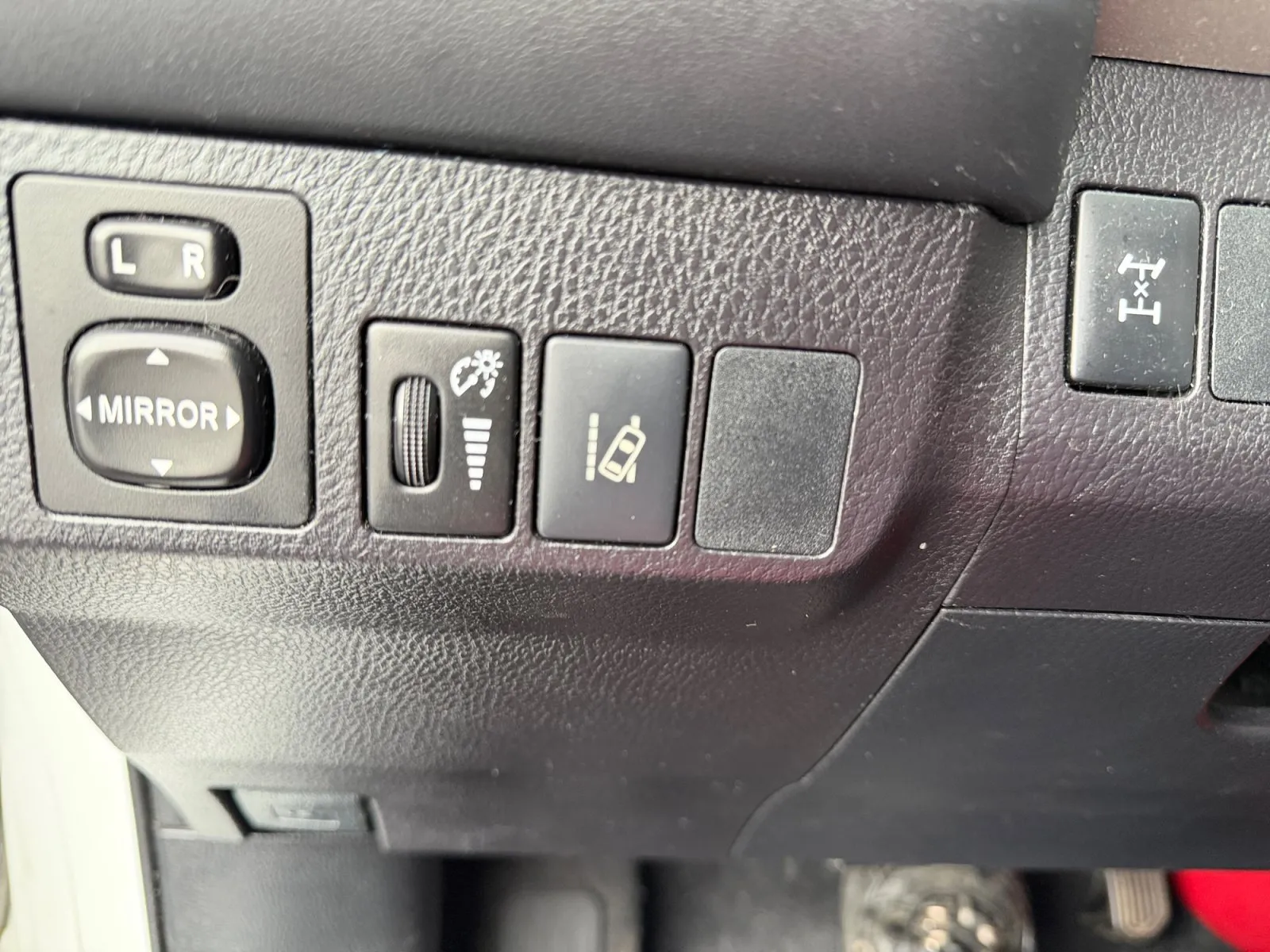 Toyota RAV4 photo 24