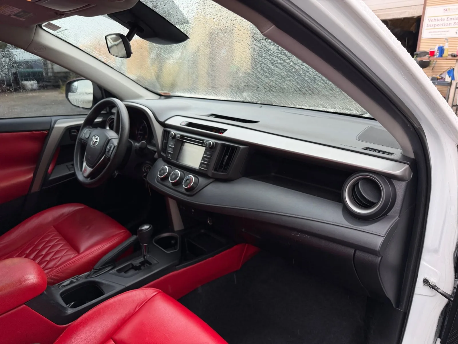 Toyota RAV4 photo 16