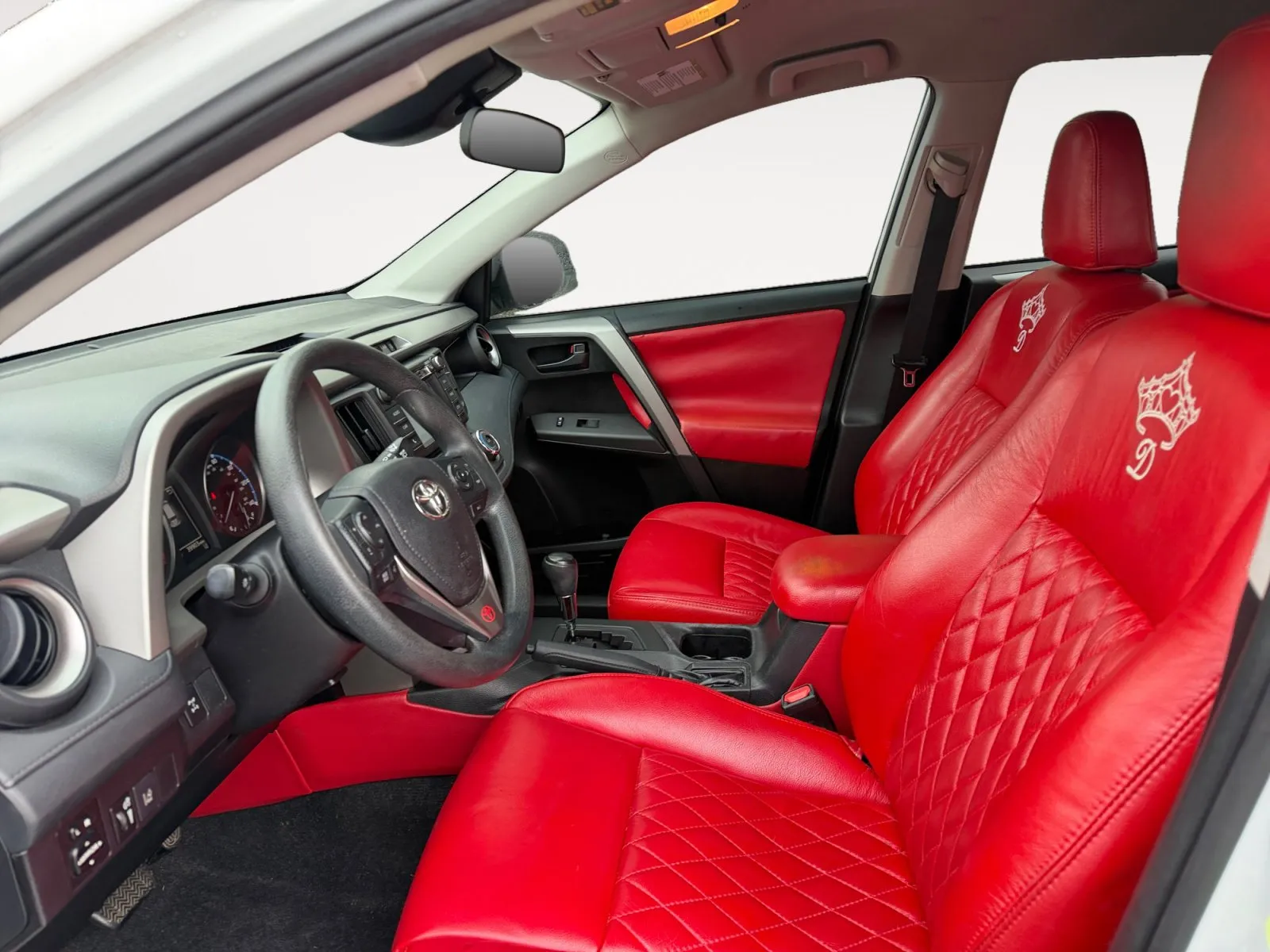 Toyota RAV4 photo 9