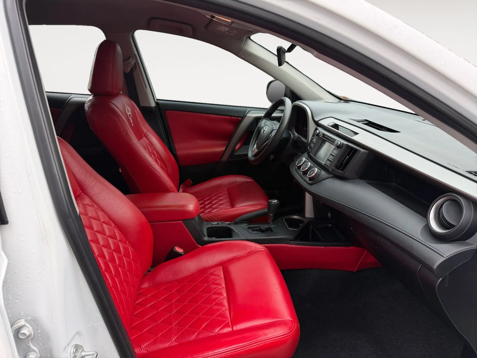 Toyota RAV4 photo 15