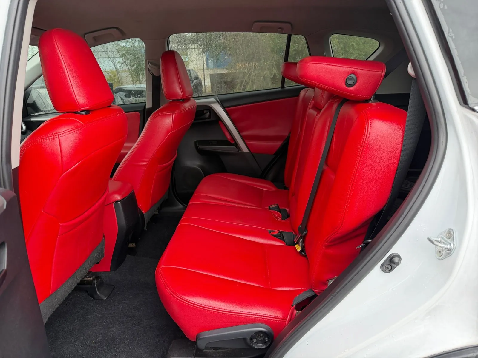Toyota RAV4 photo 25