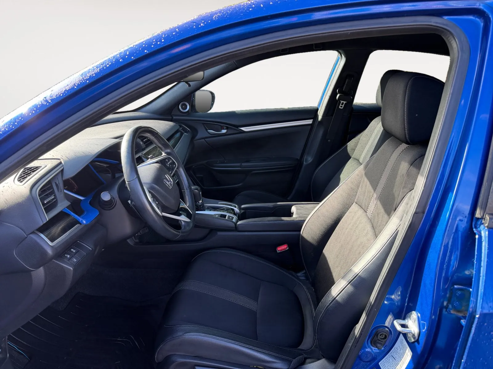 Honda Civic photo 9
