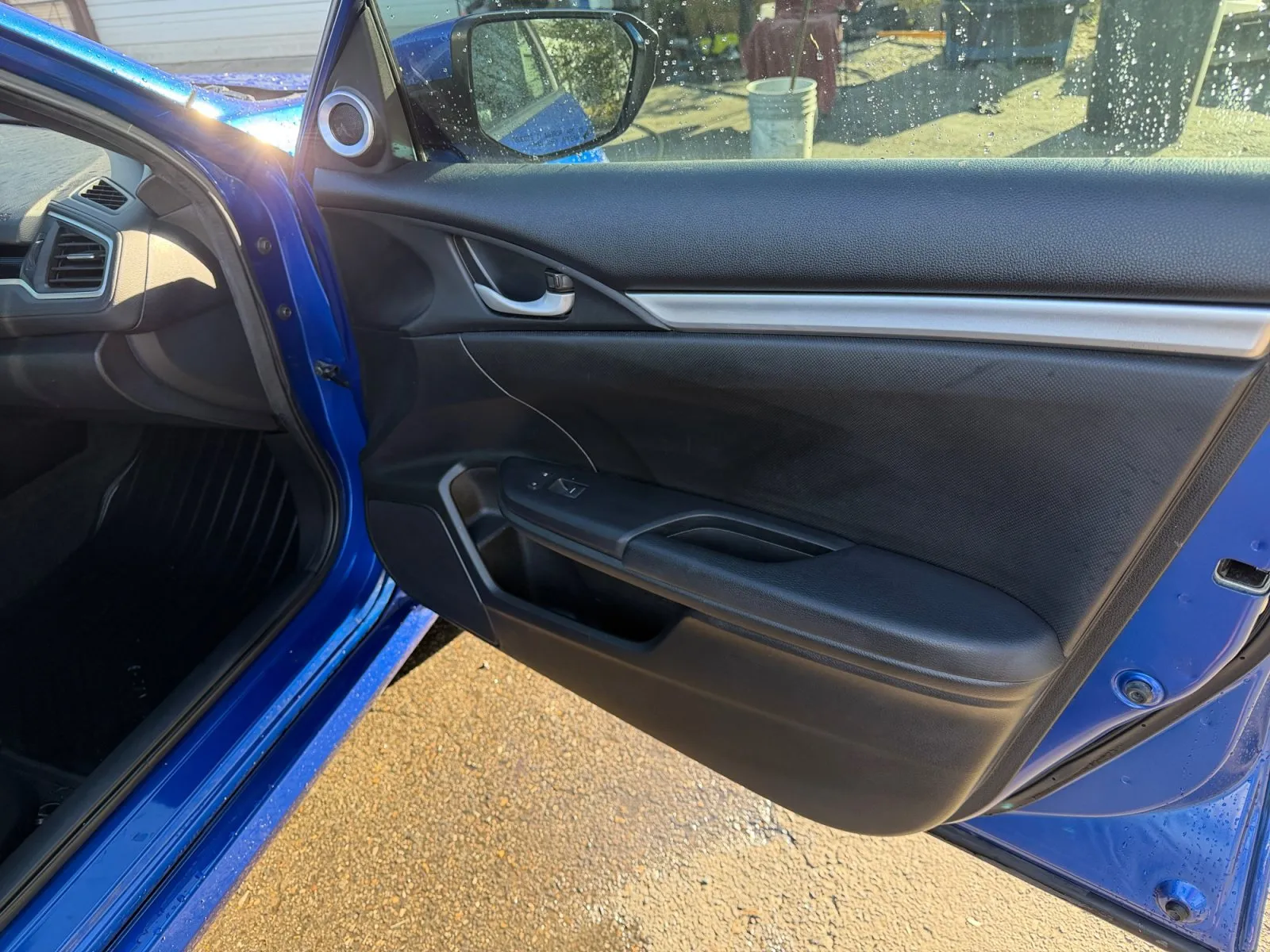 Honda Civic photo 17