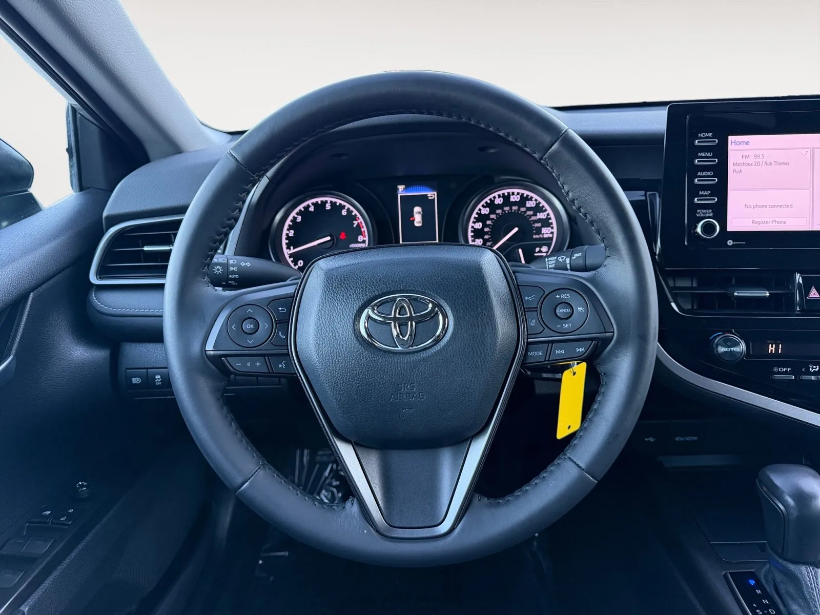 Toyota Camry photo 12