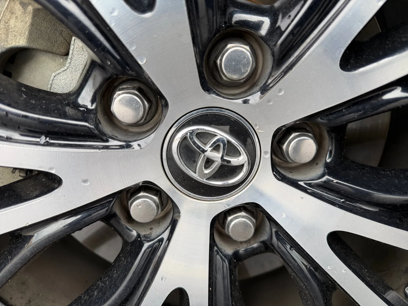 Toyota Camry photo 29