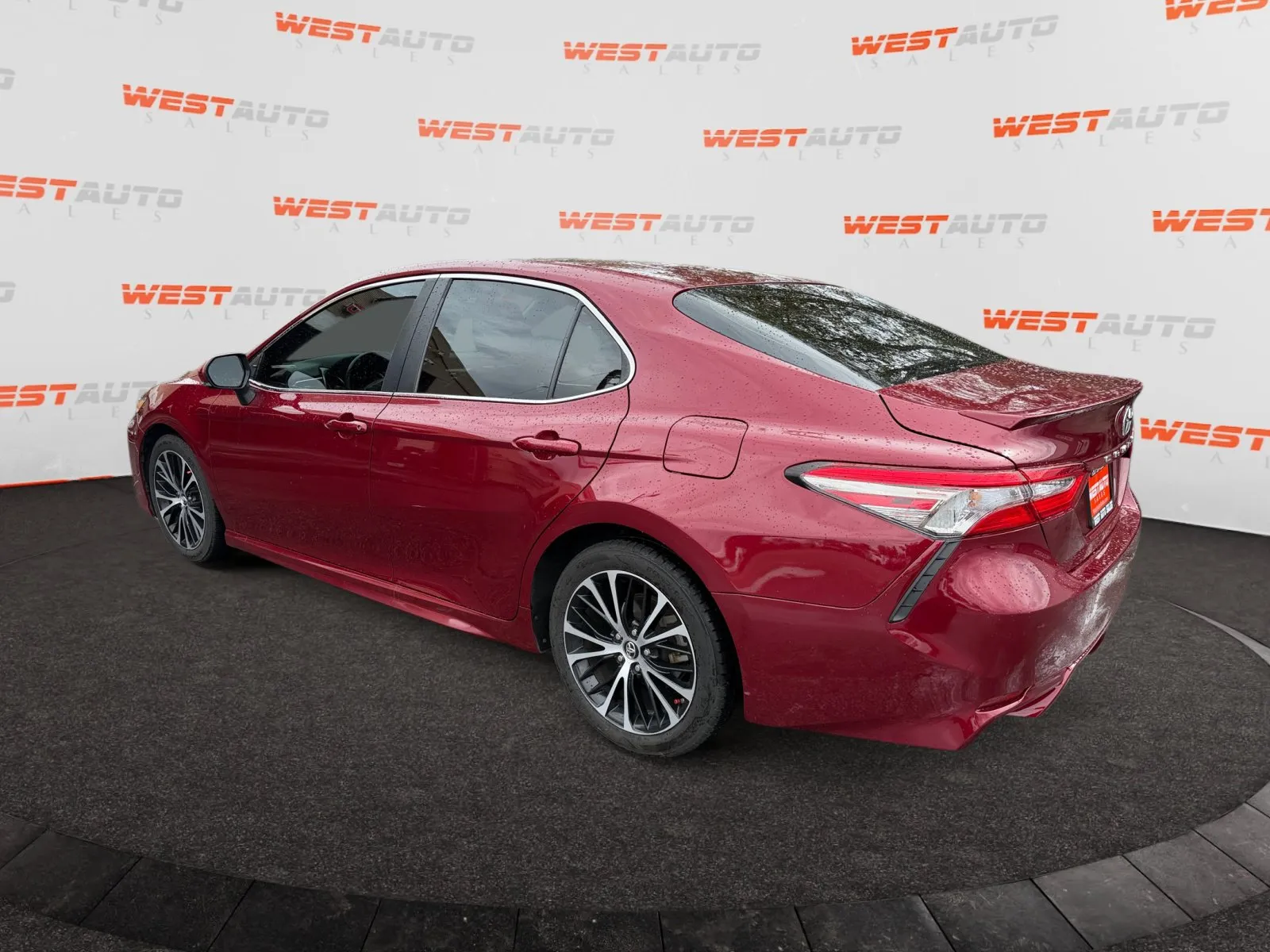 Toyota Camry photo 3