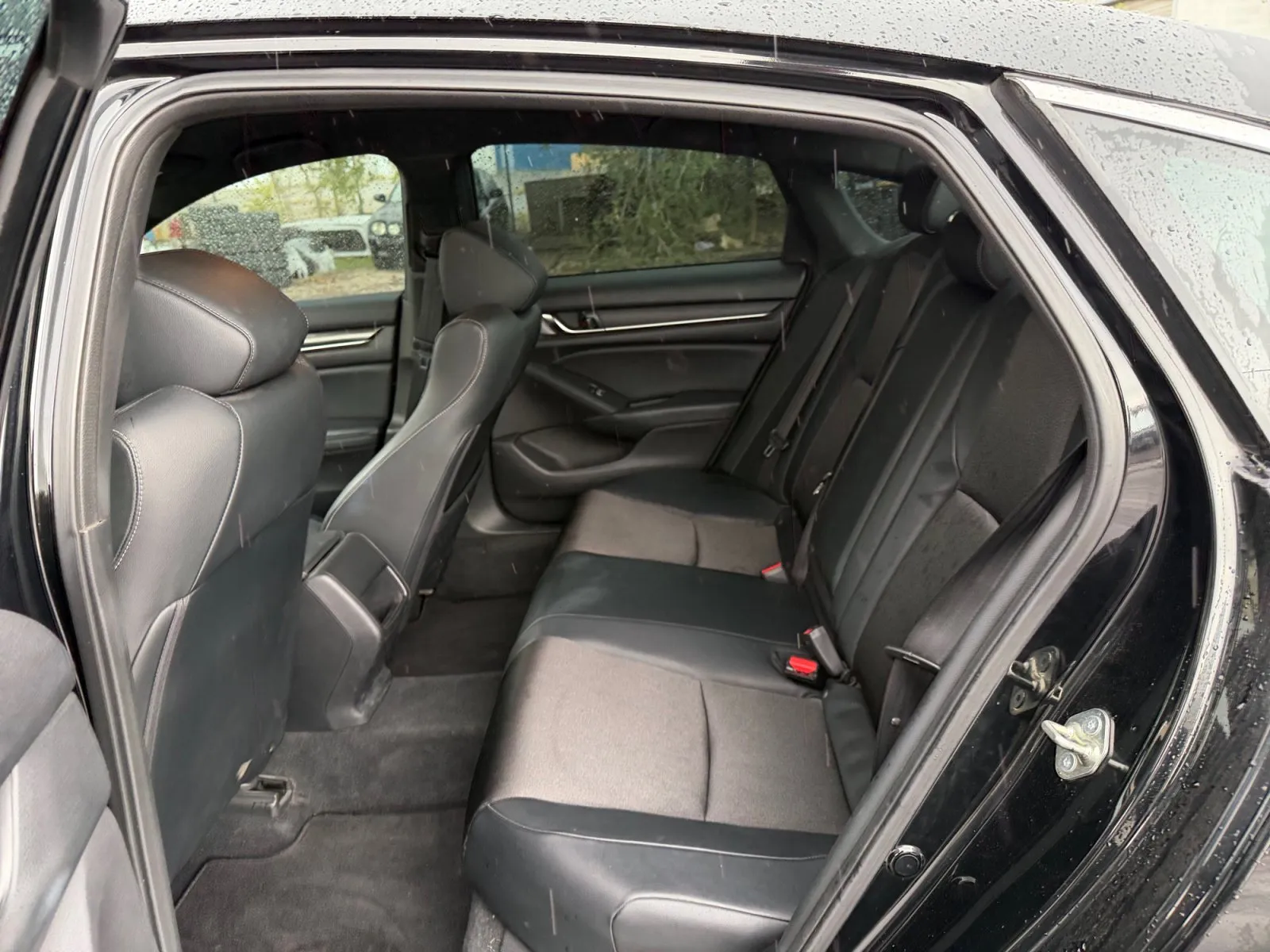 Honda Accord photo 26