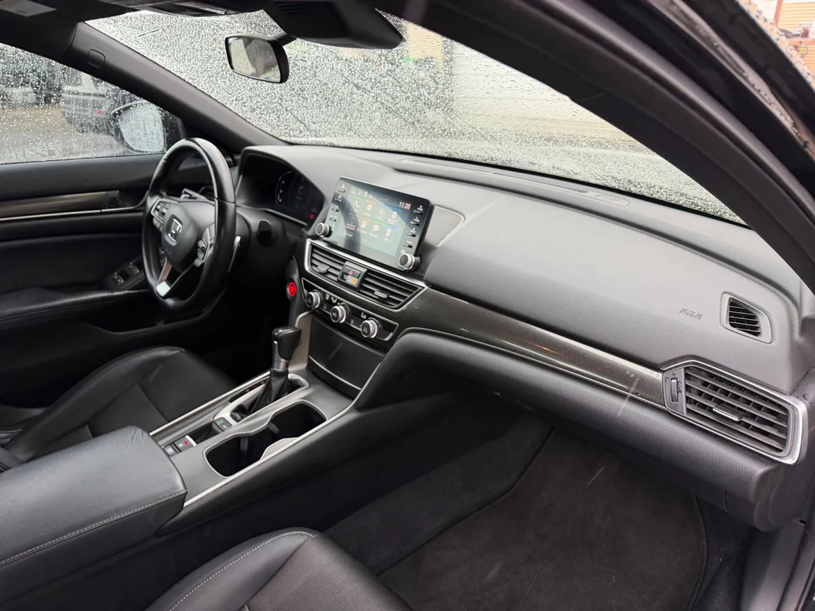 Honda Accord photo 16