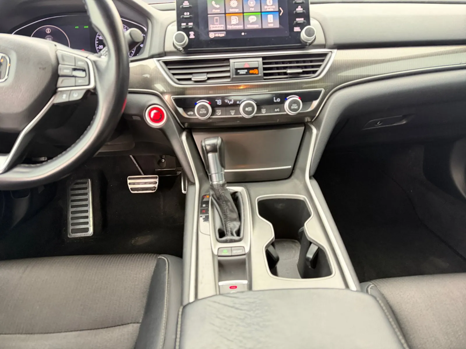 Honda Accord photo 11