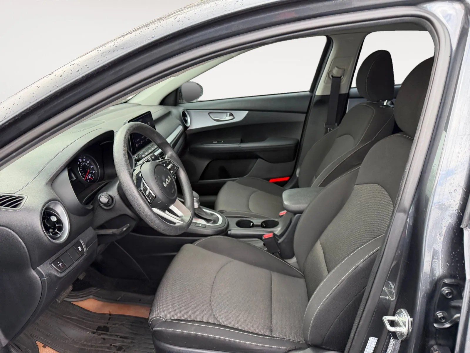 Kia Forte photo 9