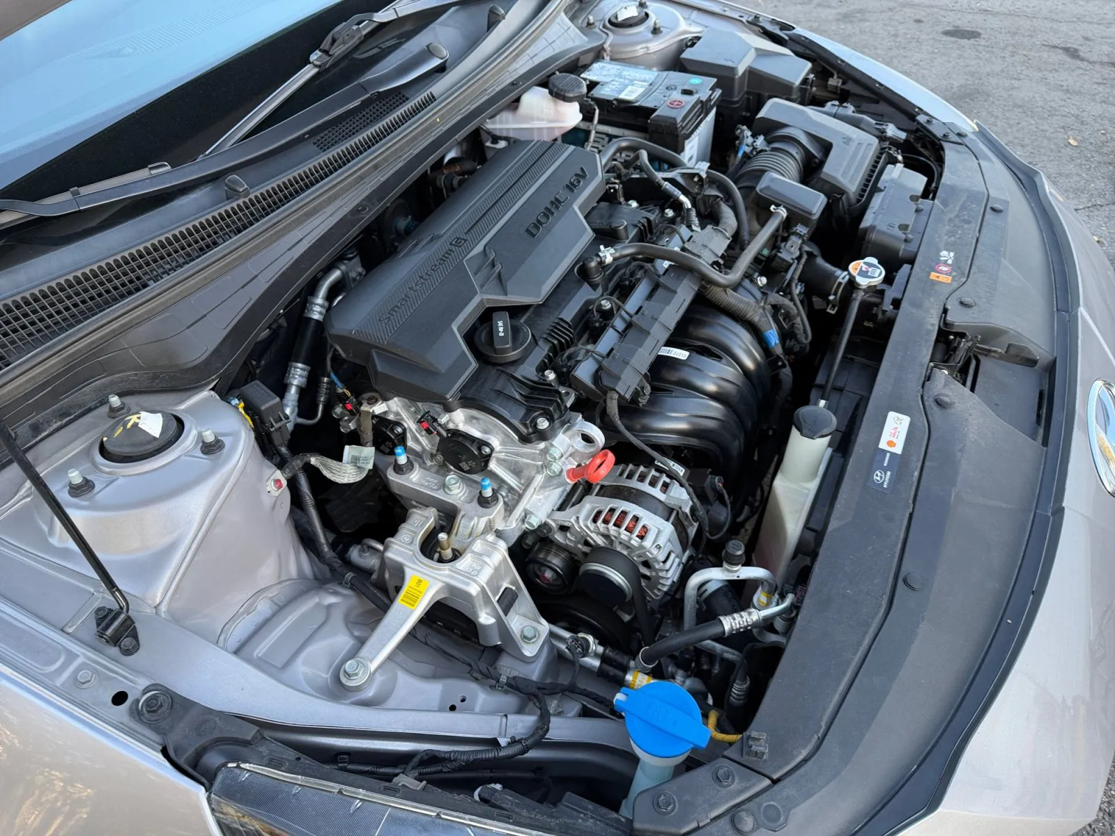 Hyundai Elantra photo 33