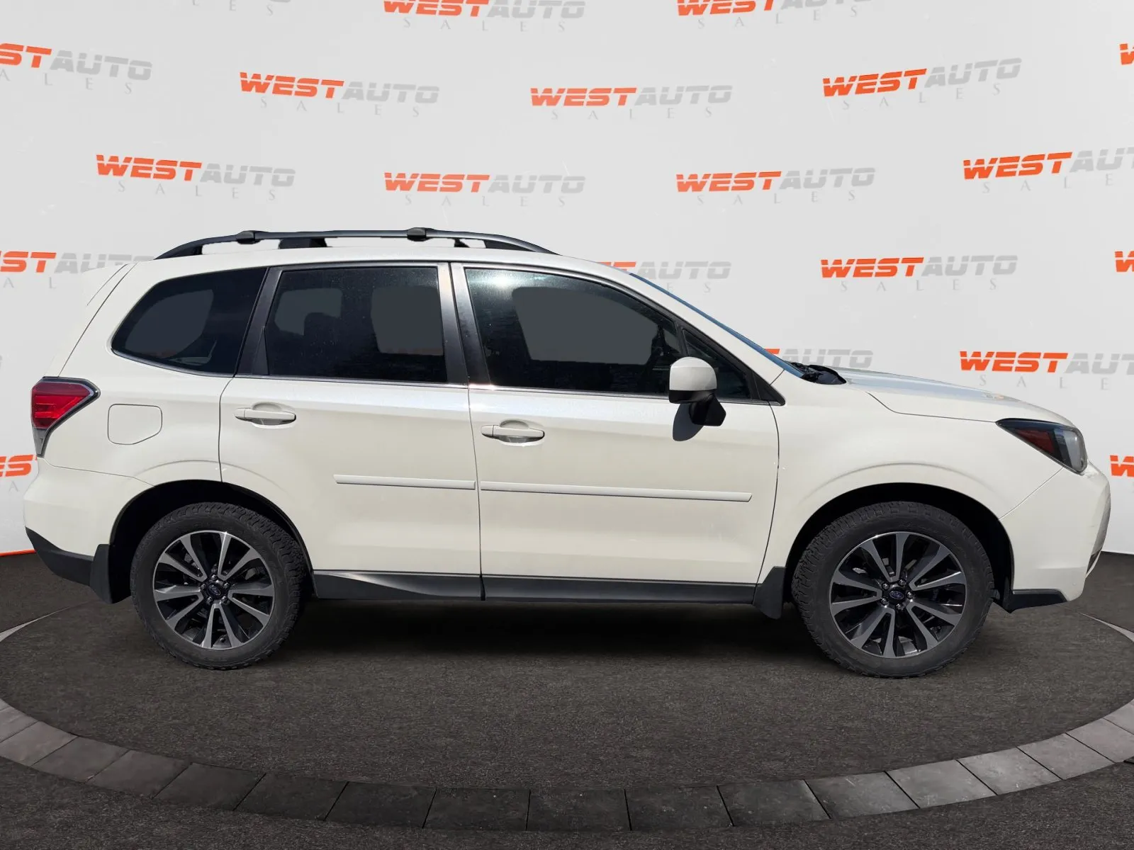 Subaru Forester photo 6