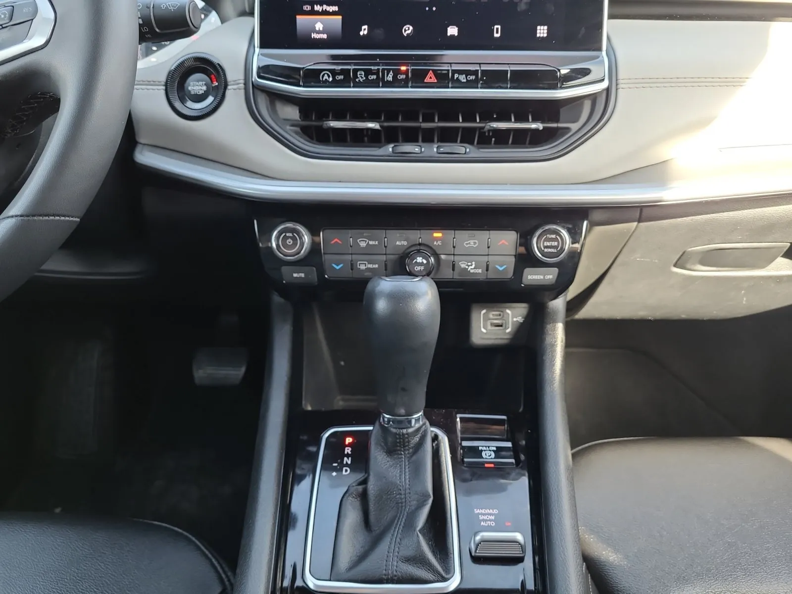 Jeep Compass photo 11