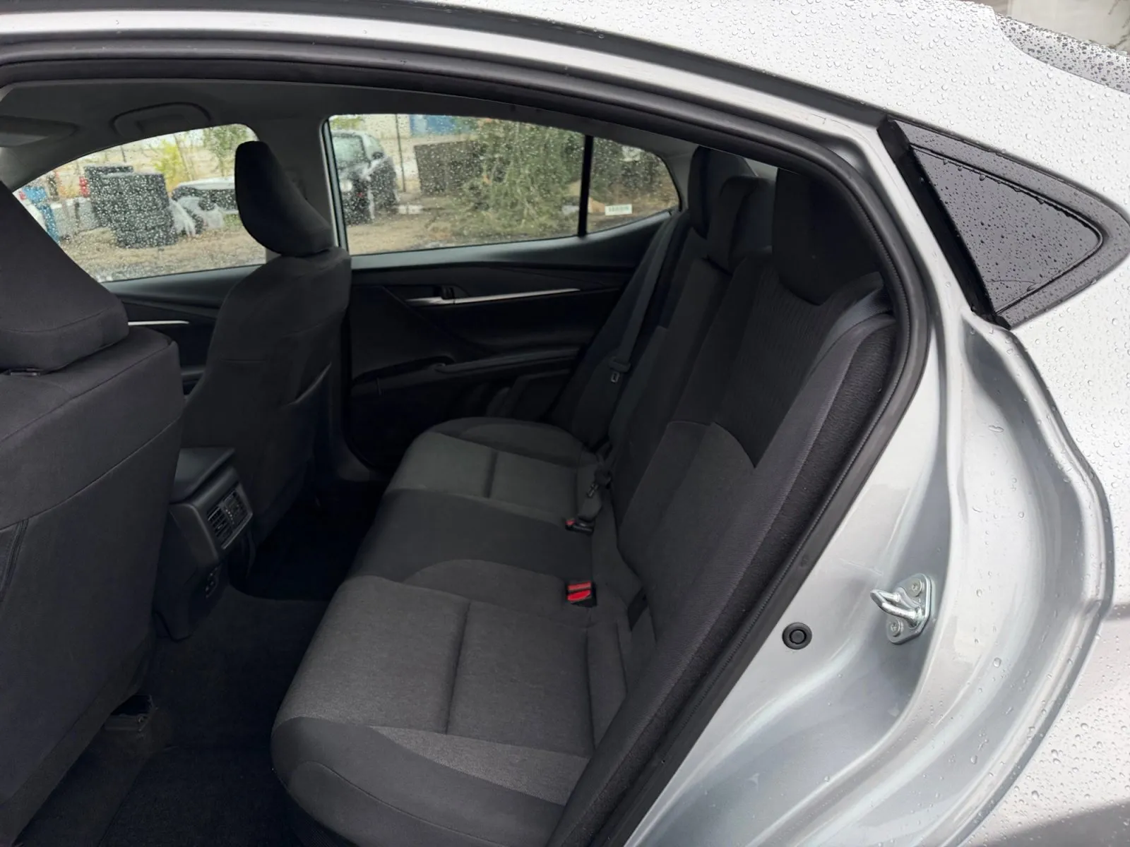Toyota Camry photo 24