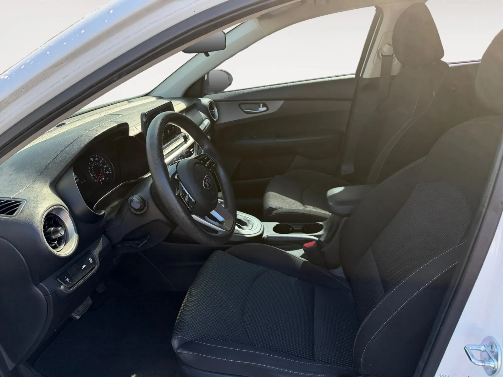 Kia Forte photo 9