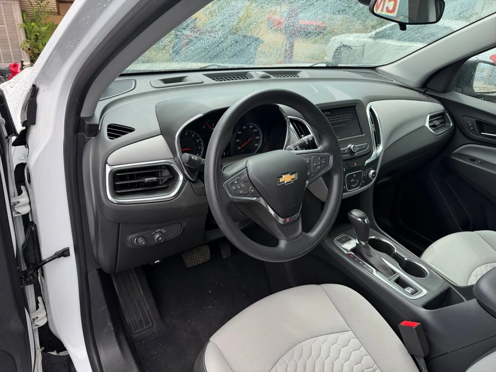 Chevrolet Equinox photo 18