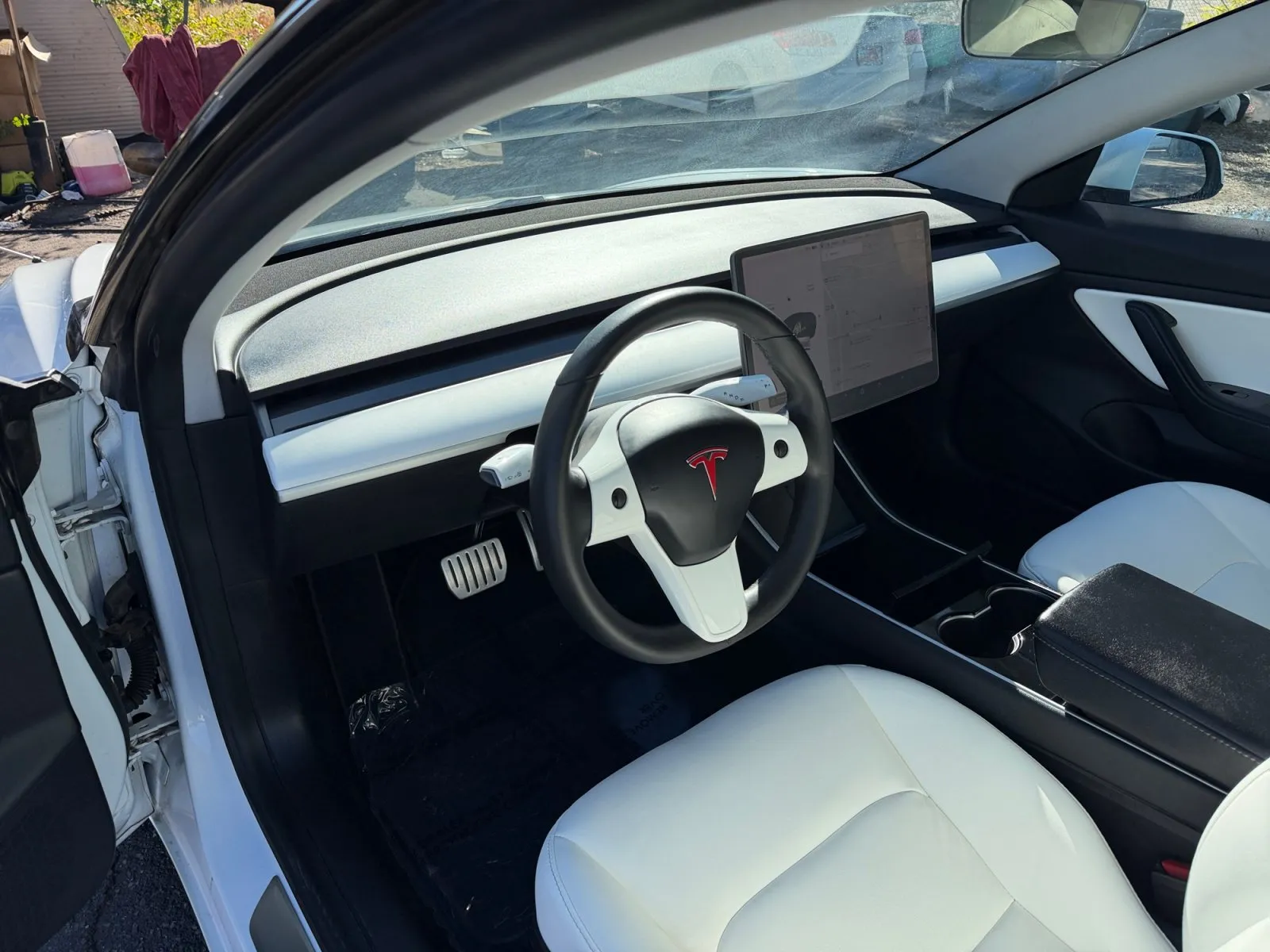 Tesla Model 3 photo 18