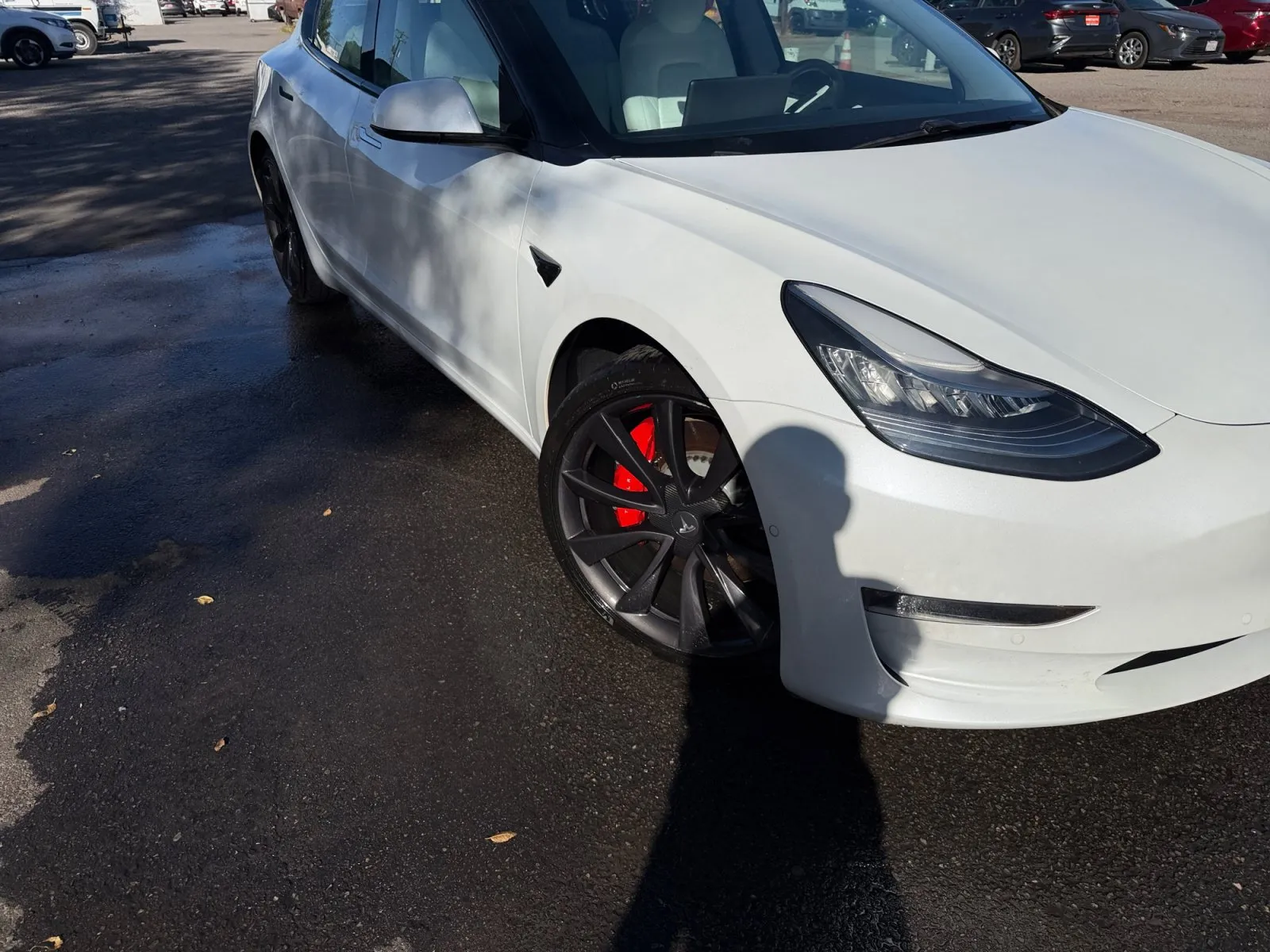 Tesla Model 3 photo 33