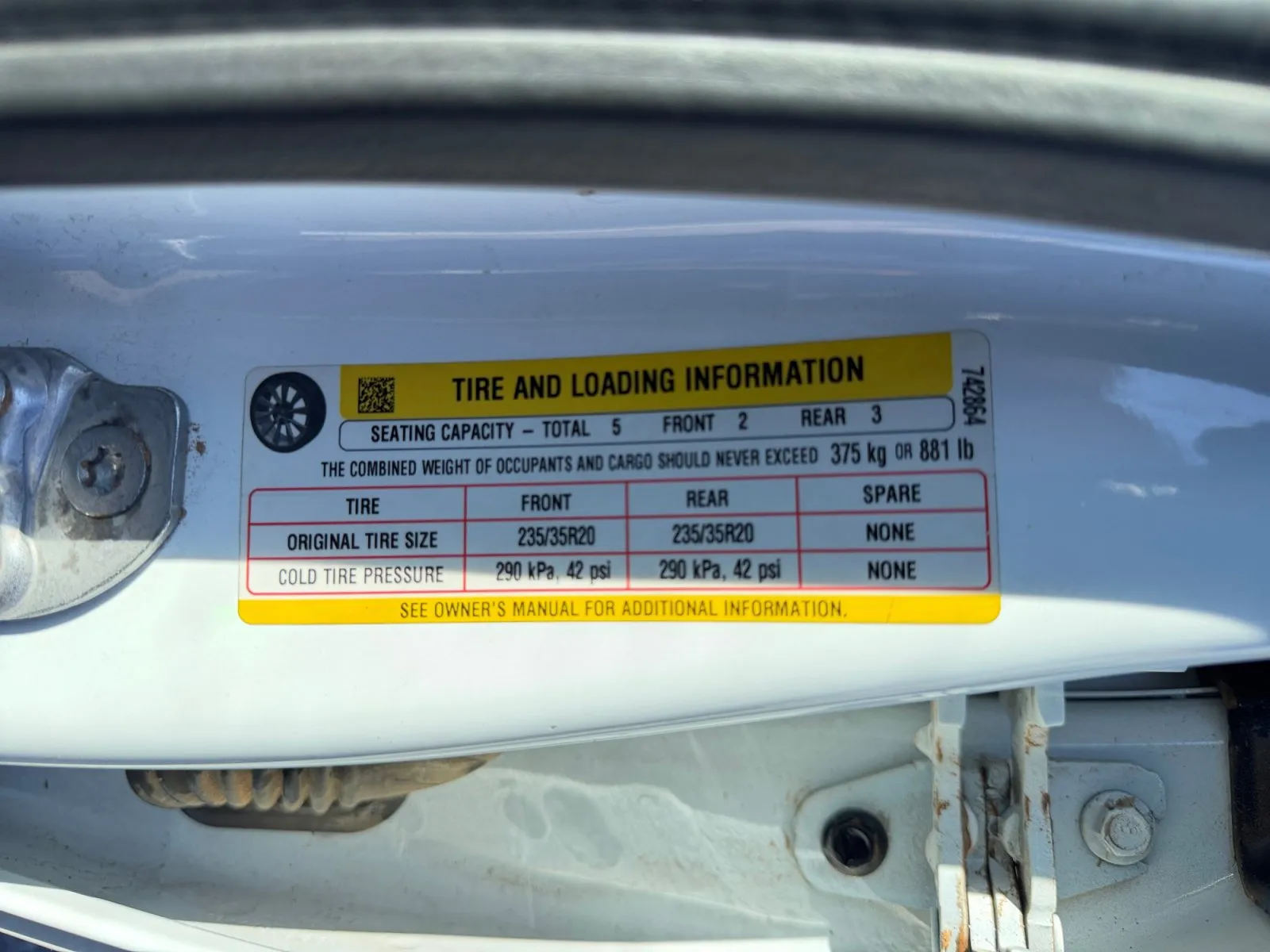 Tesla Model 3 photo 34