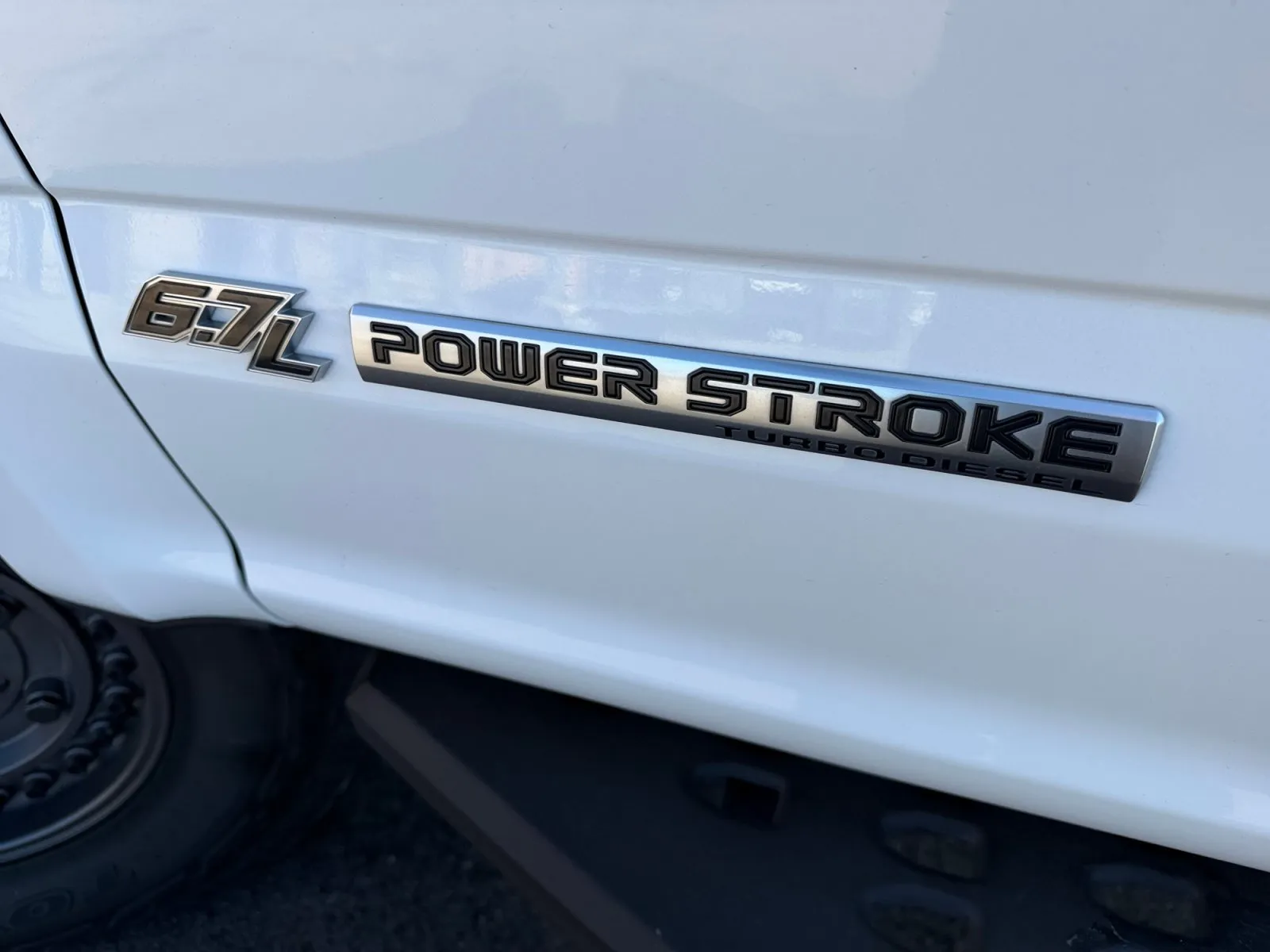 Ford F-250SD photo 38