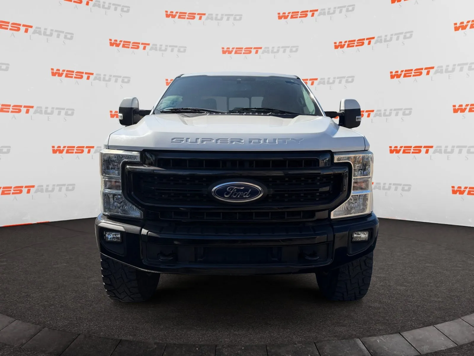 Ford F-250SD photo 8