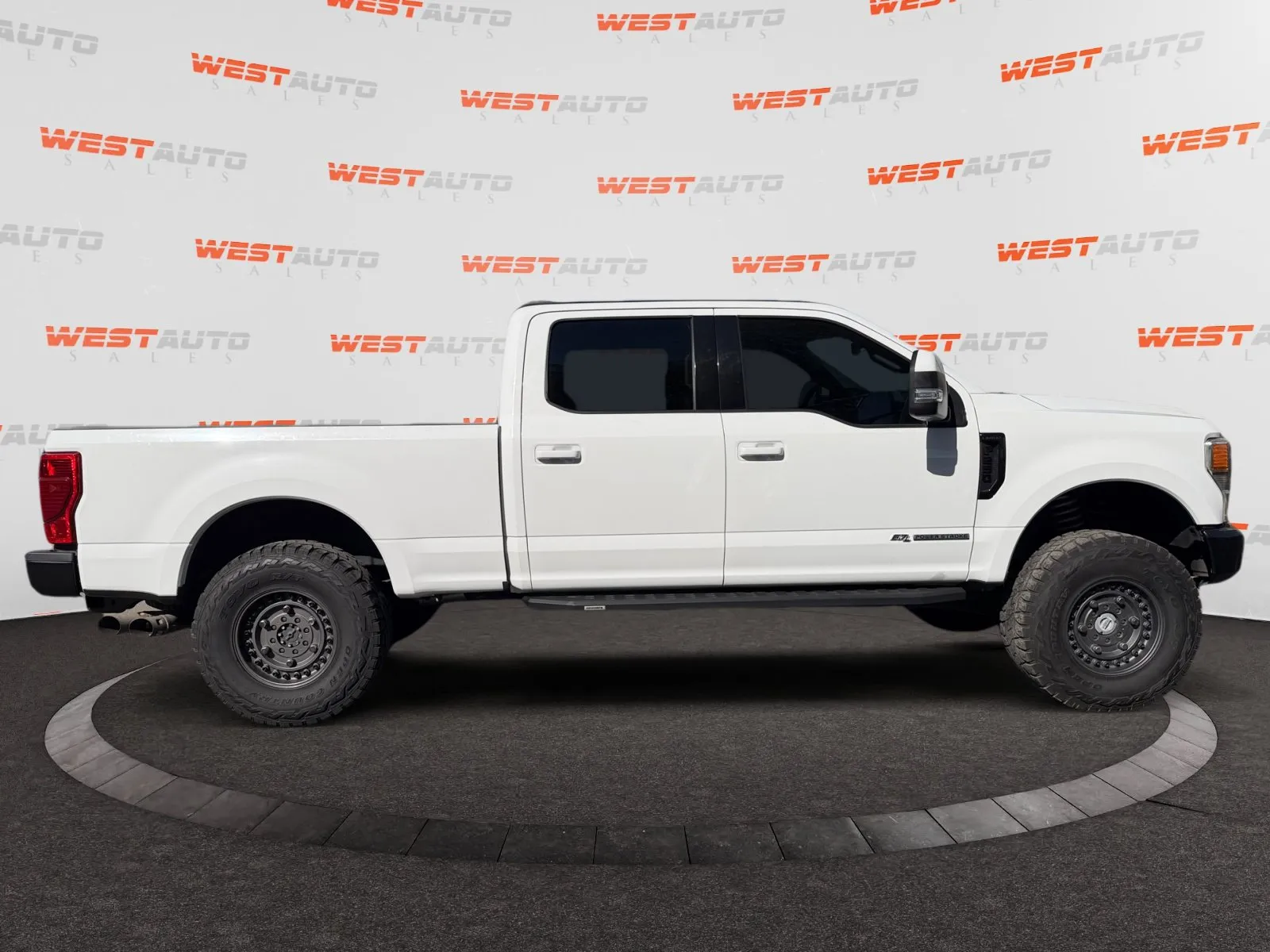 Ford F-250SD photo 6