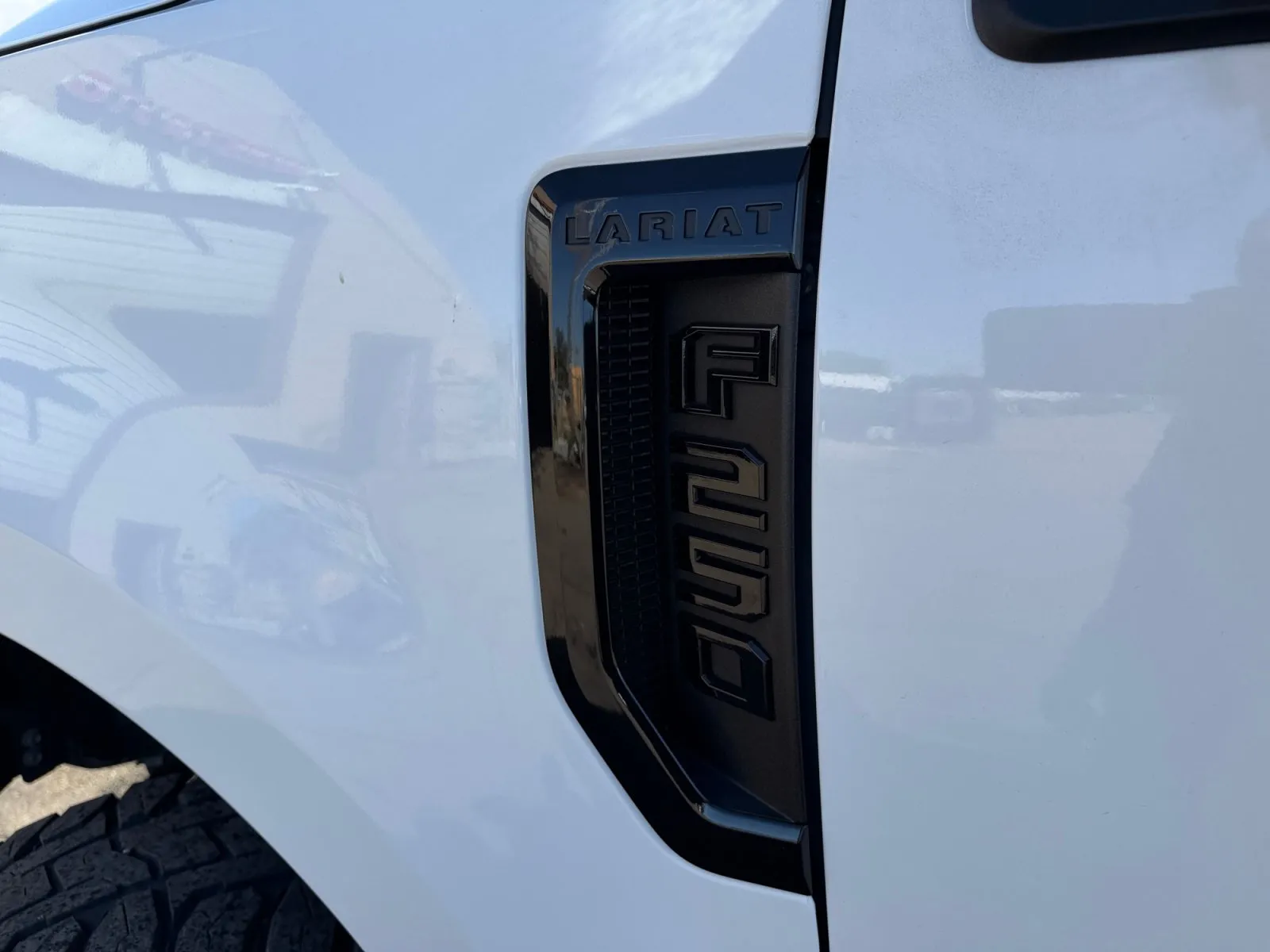 Ford F-250SD photo 33