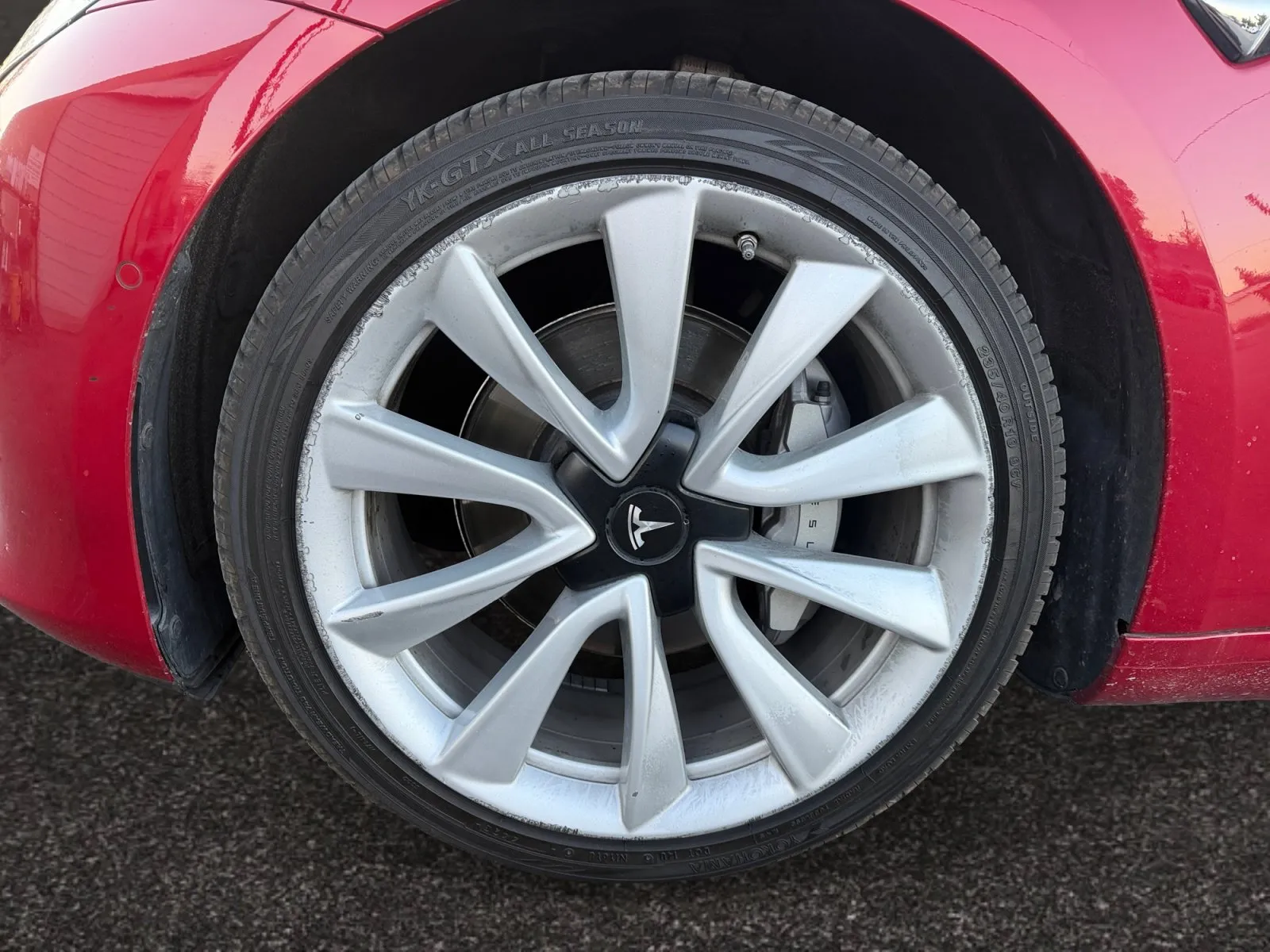 Tesla Model 3 photo 14