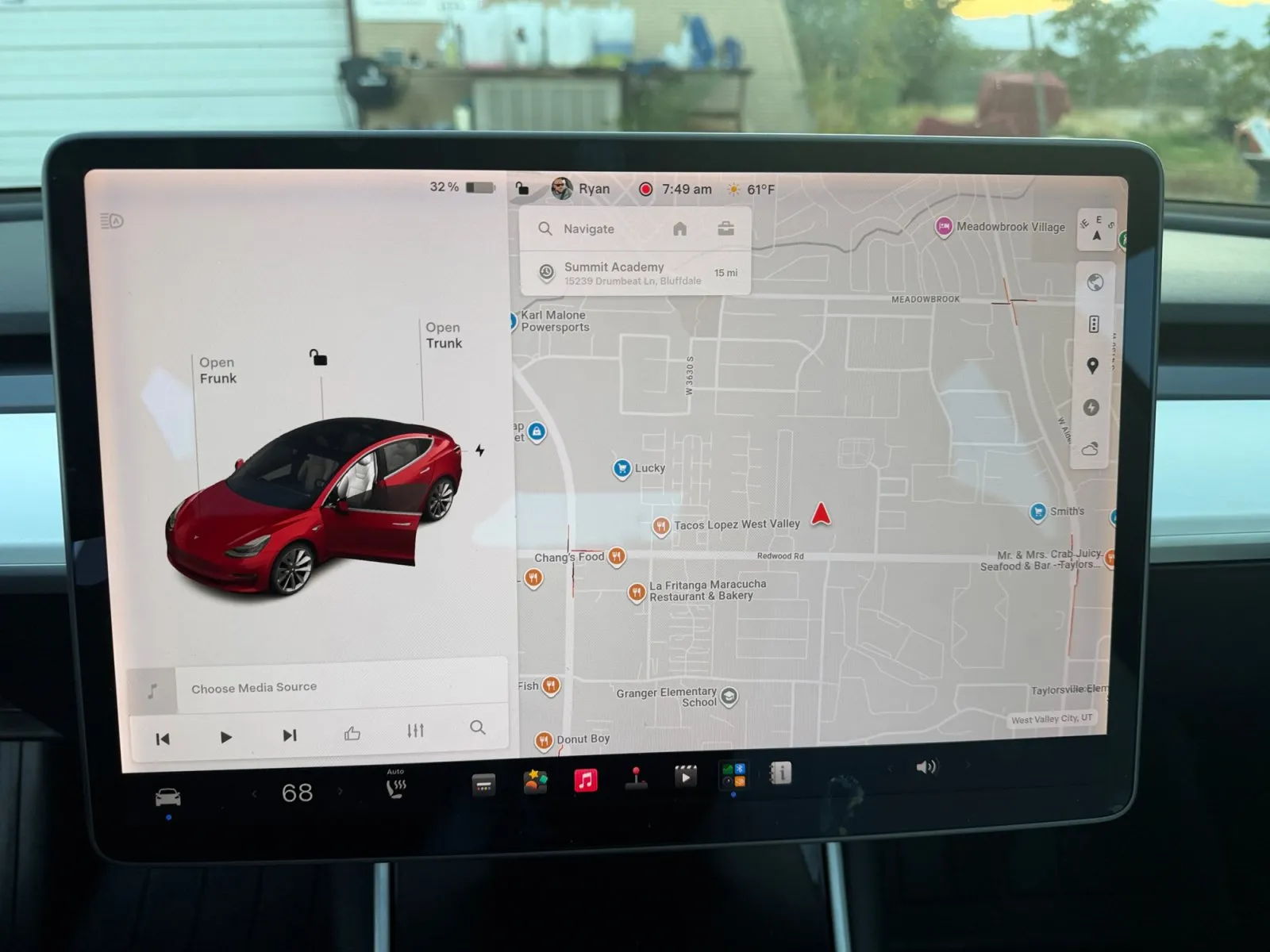 Tesla Model 3 photo 21