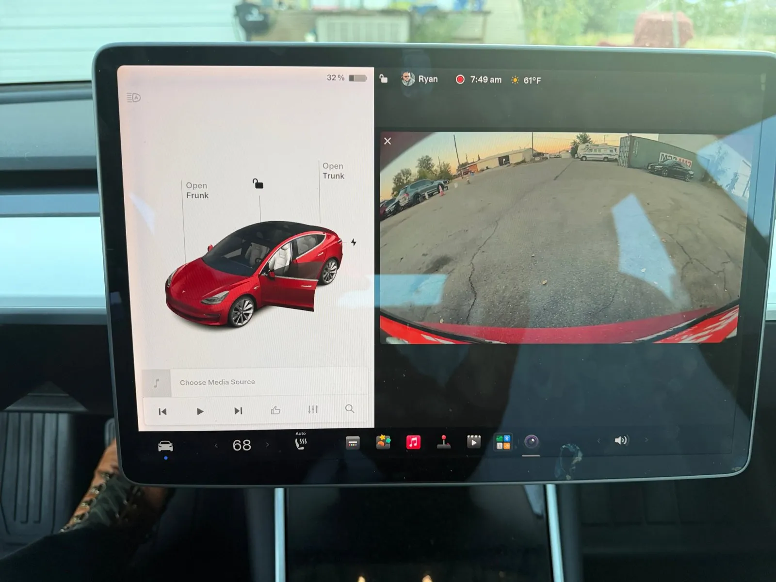 Tesla Model 3 photo 24