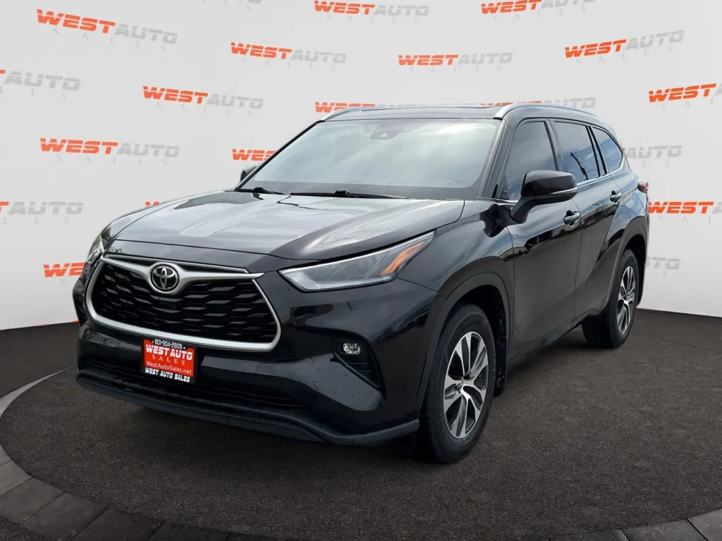 2021 Toyota Highlander XLE for sale in West Valley City, UT