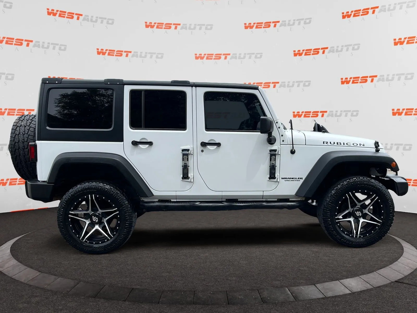2017 Jeep Wrangler Unlimited Rubicon - Photo 6