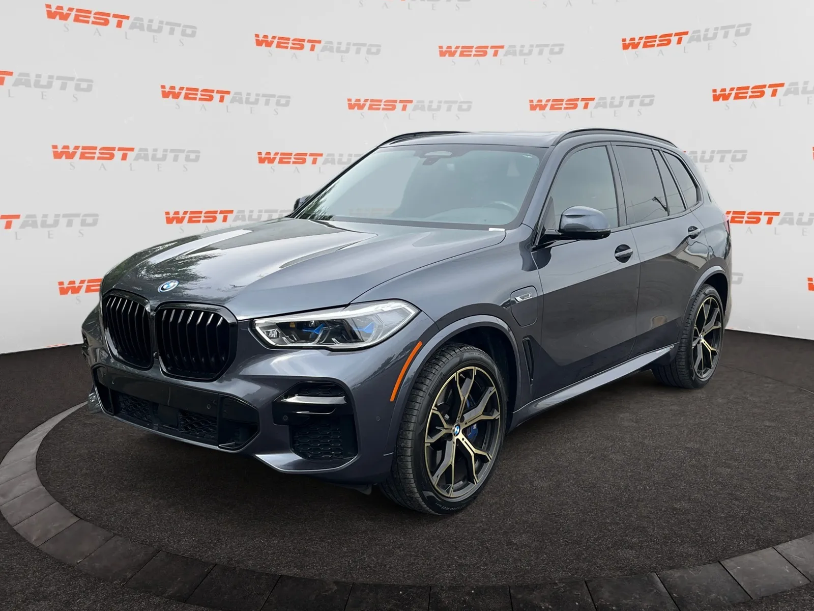 Gray 2022 BMW X5 xDrive45e for sale in West Valley City, UT