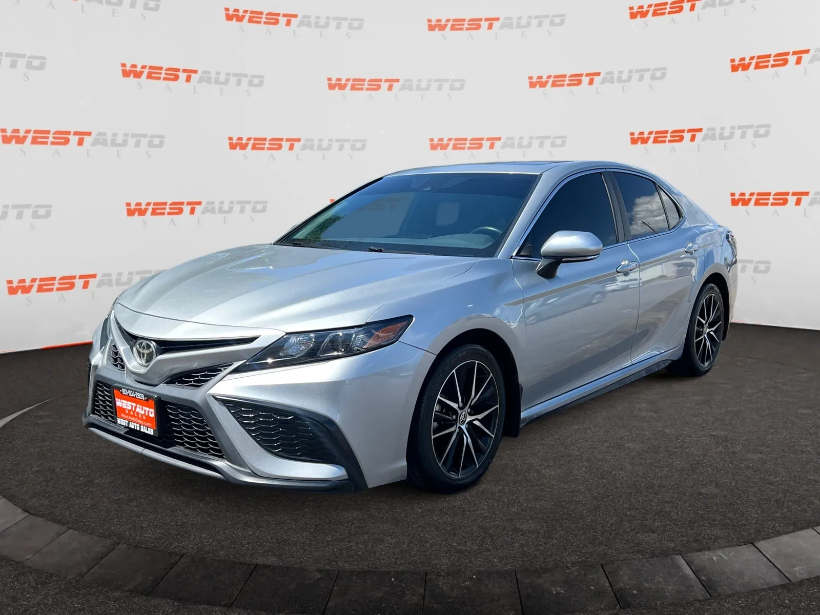 Green 2021 Toyota Camry SE Nightshade for sale in West Valley City, UT