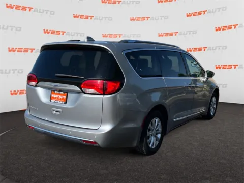 More photos of 2019 Chrysler Pacifica Touring L at West Auto Sales - Provo, UT
