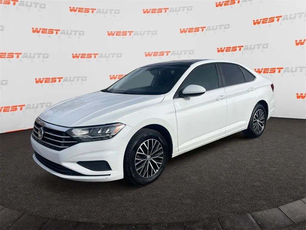 2020 Volkswagen Jetta SE's photo