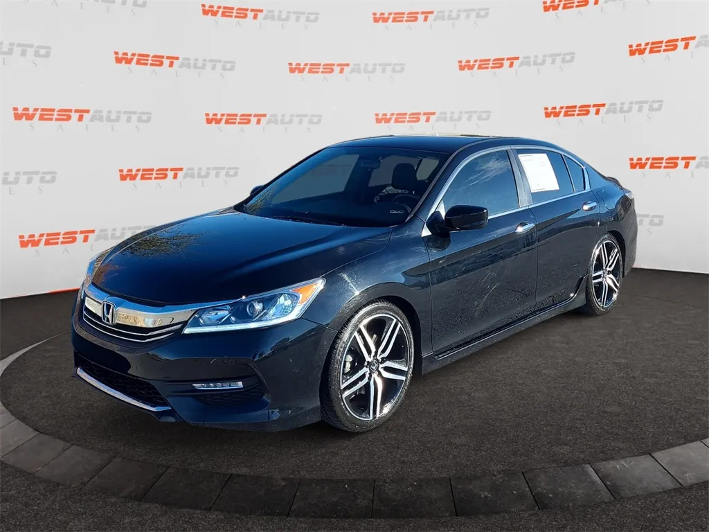 2017 Honda Accord Sport SE's photo