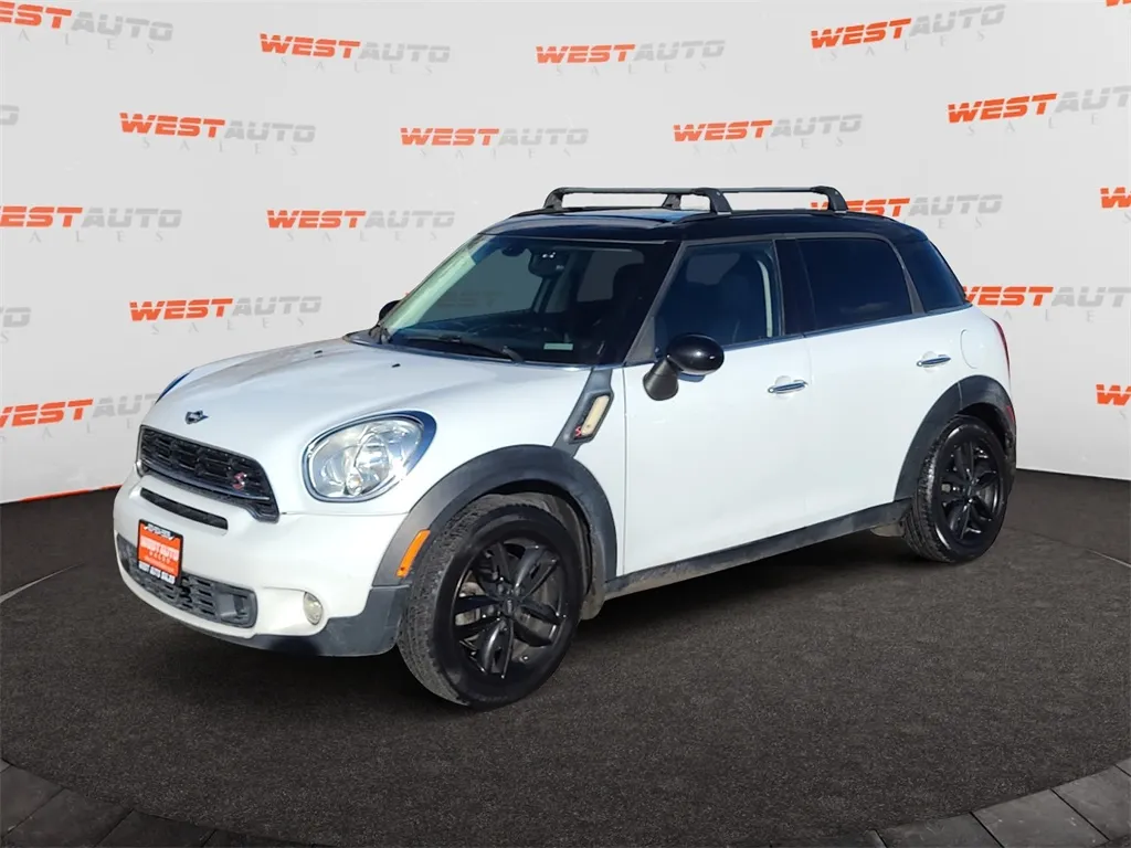 2015 MINI Countryman Countryman S's photo