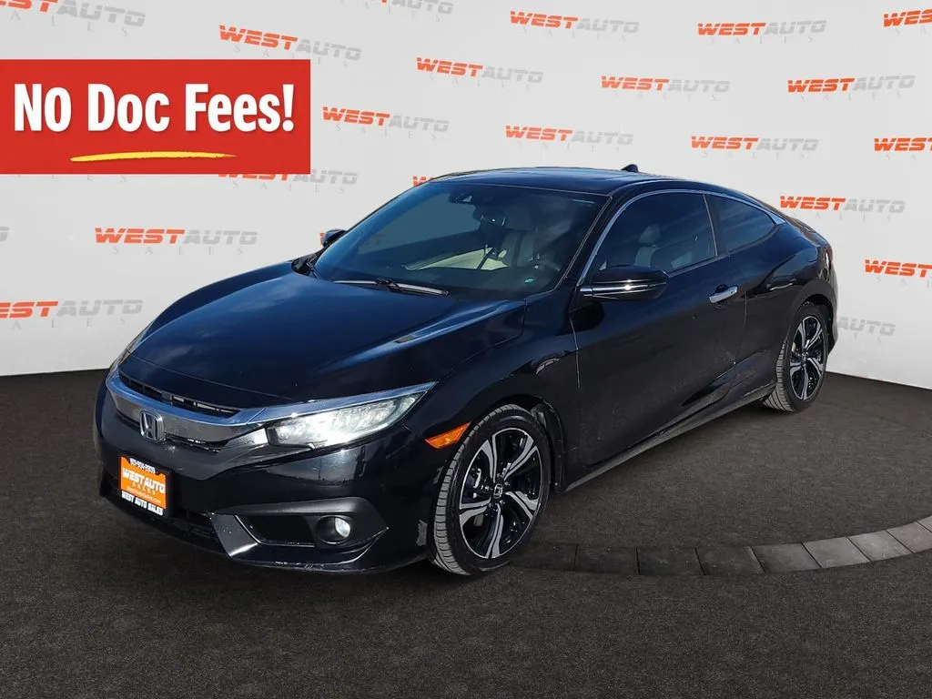 2016 Honda Civic Touring CVT's photo